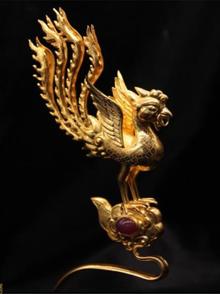 万宝德凤凰錾刻花丝镶嵌红宝石发簪