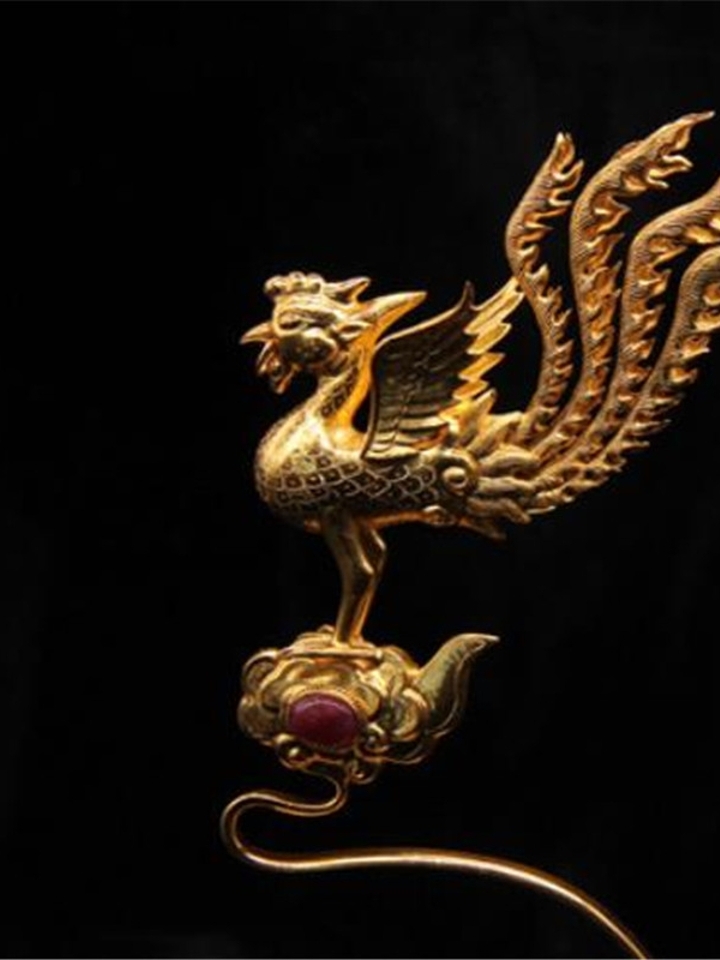 万宝德凤凰錾刻花丝镶嵌红宝石发簪