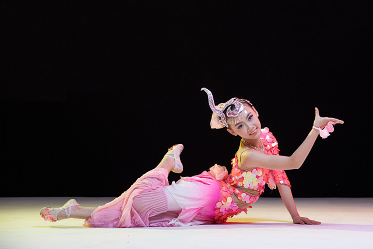 唧唧鱼儿跃舞蹈演出服儿童傣族独舞美人鱼表演服鱼儿欢歌舞蹈服装