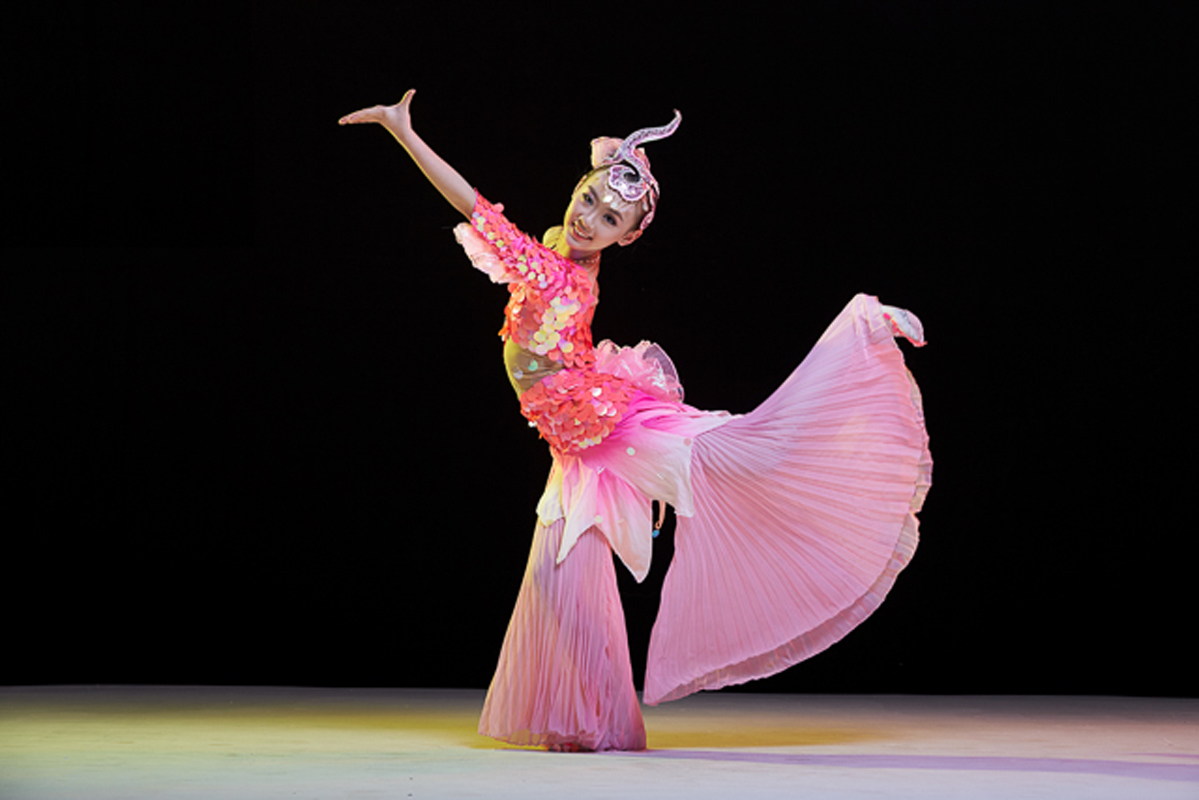 唧唧鱼儿跃舞蹈演出服儿童傣族独舞美人鱼表演服鱼儿欢歌舞蹈服装