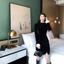 Black one-piece dress woman Hepburn Vintage Temperament Round Collar Long Sleeves Skirt slim fit Sexy Bag Hip Skirt Autumn Winter