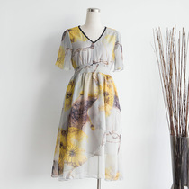 Lithuania selected limited amount Mothers lace side V - collar printed dress dress gathered in the waist 1816655F