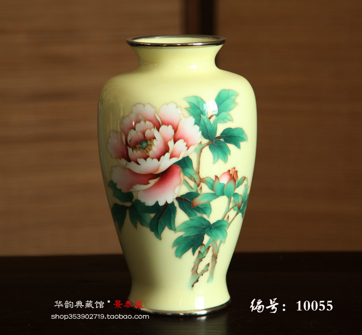 中国美術 古玩 掐丝珐琅 七宝焼　蝶々紋樣花瓶 台座付き　骨董品 中国美術 古玩 掐丝珐琅 七宝焼 蝶々紋樣花瓶 台座付き 骨董品