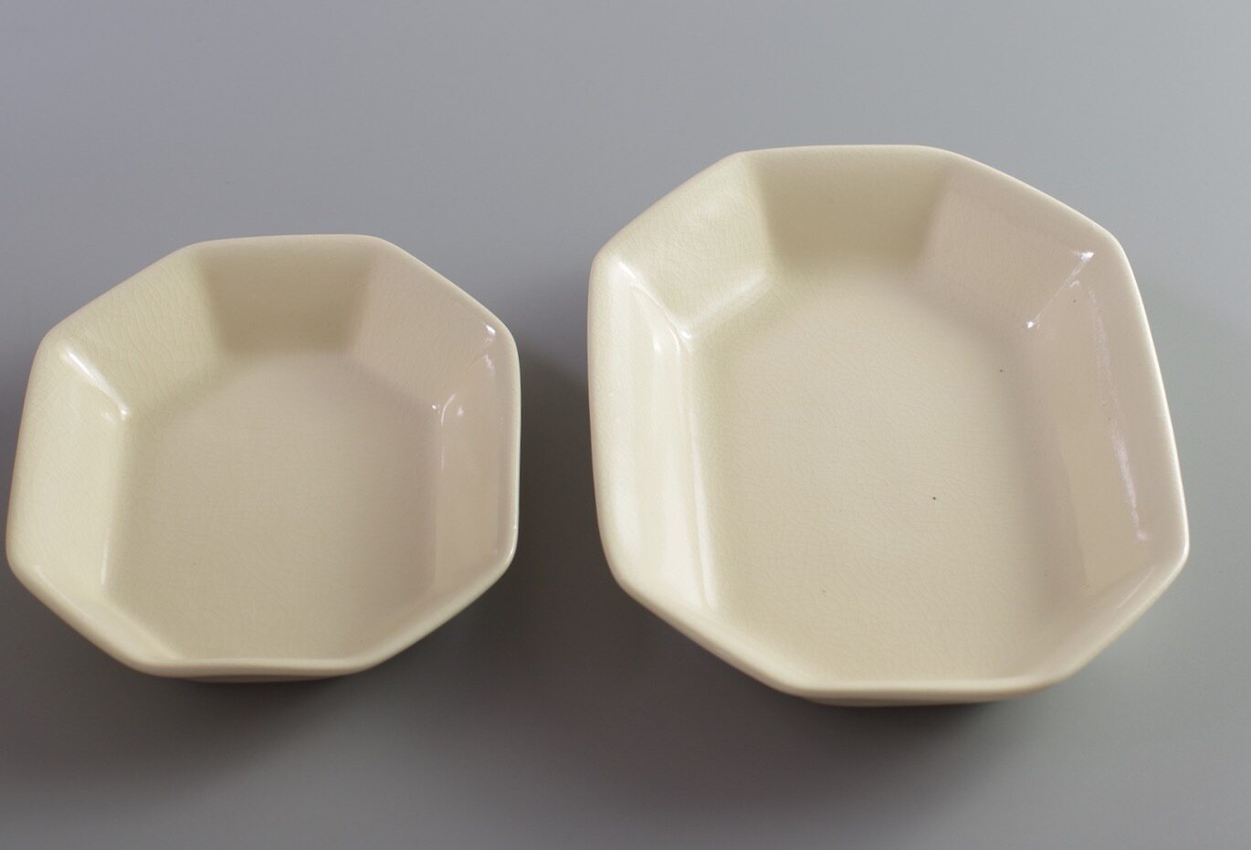 日本陶艺家 八角皿 八角盘 黄釉八角盘 开片细密