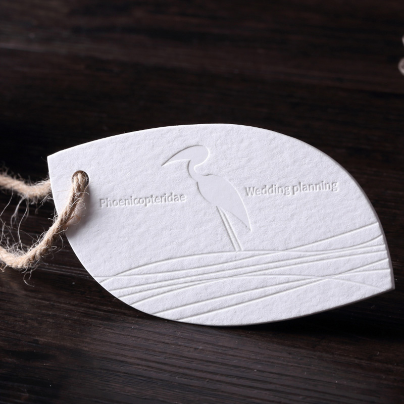 high-end creative personality special-shaped hot stamping embossed cotton paper clothing accessories business card tag design, production and printing