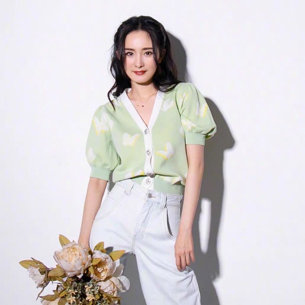 杨幂同款绿色v领蝴蝶图案针织衫女新款宽松薄款短款泡泡袖开衫潮