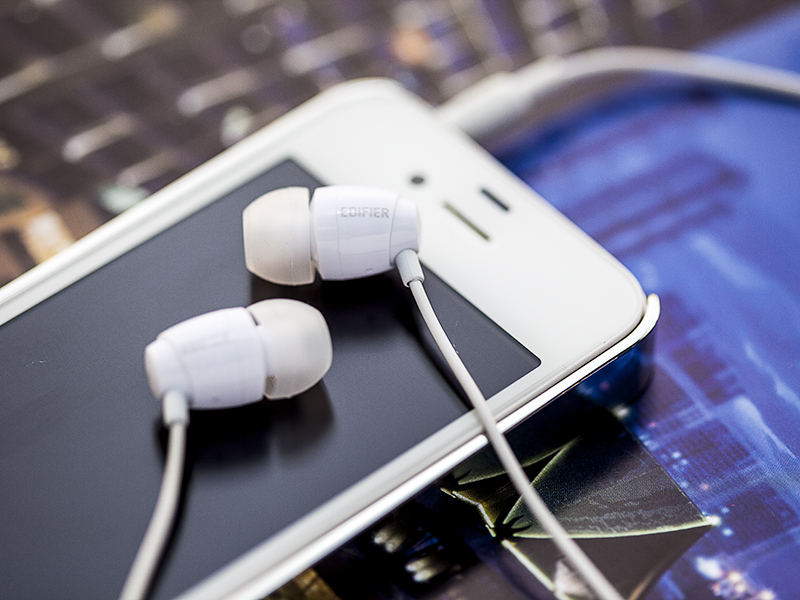 麦克风耳机_\/ 入耳式智能手机耳塞 语音通话耳机