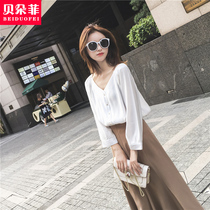 Spring and autumn western style fashion 2021 new womens temperament shirt design sense niche wild top light ripe chiffon shirt