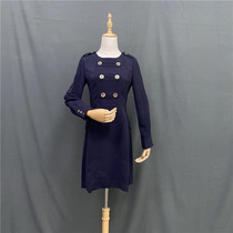 Attachment to its P series PROW61103M with the same new product double-row buttoned round collar long sleeve dress