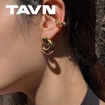 TAVN Korean villain Coldframe RetroCrescentMoon retro Crescent gold and silver earrings