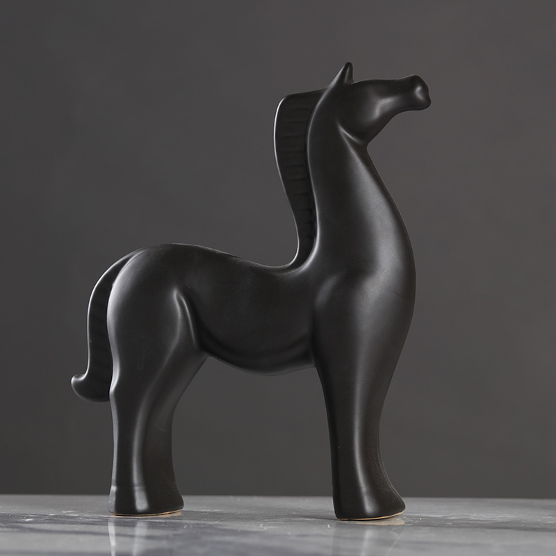 Ou shigu simple black and white ceramic horse creative home sitting room porch ark, decoration gifts small ornament furnishing articles