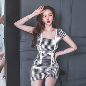 Korean summer Miss sweetheart lace slim fit dress with hip check pattern