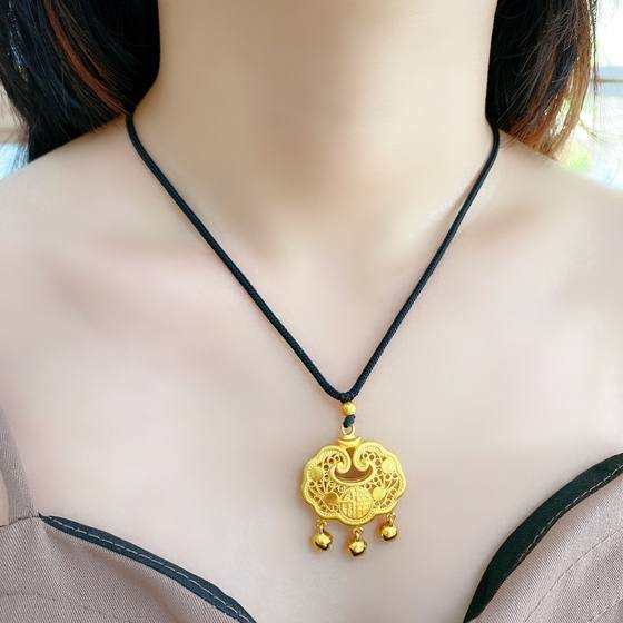 Gold Shop 999 Sand Gold Lucky 캐릭터와 같은 스타일 어린이 장기 생명 잠금 아기 보름달 선물 금 보석을위한 골드 잠금 펜던트 오랫동안 색상을 잃지 않을 것입니다. Gold Shop 999 Sand Gold Lucky 캐릭터와 같은 스타일 어린이 장기 생명 잠금 아기 보름달 선물 금 보석을위한 골드 잠금 펜던트 오랫동안 색상을 잃지 않을 것입니다.