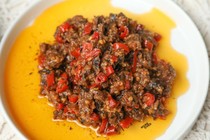 Spicy beef sauce 3 bottles of large grain beef taste salty and delicious