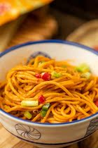 Zheng said that the fast food series hot dry buckwheat noodle mixed buckwheat noodle four - flavor combination of cyan - cold - leather