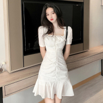 White square neck dress female summer new small waist thin temperament fishtail skirt design sense of mind skirt