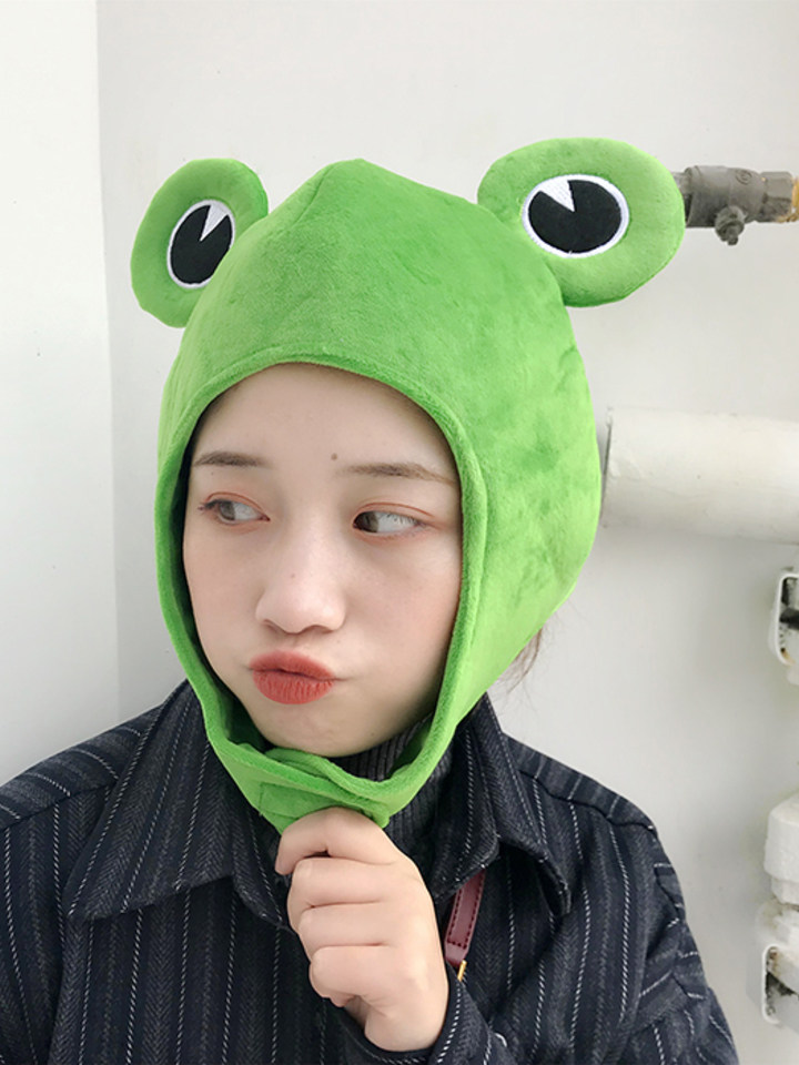 讨喜潮品 青蛙大眼睛头套-爱古风的少女