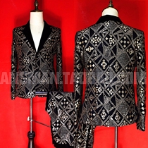 Nightclub bar male singer presiding over DS GOGO golden geometric embroidery to suit suit acting out of suit