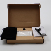 Portable charging Bao 3 7V10050mah adopts LG3350 electric core black and white two colors