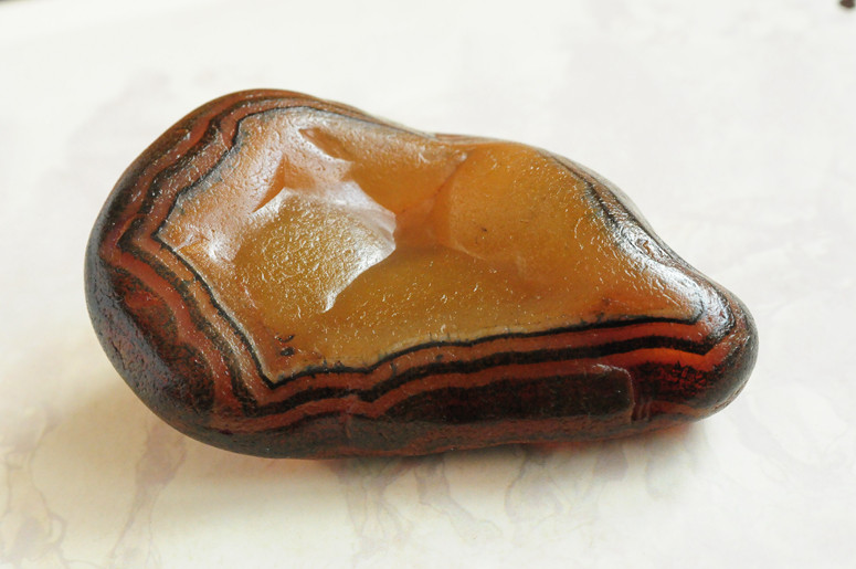 冰彩玛瑙水冲马达加斯加玛瑙原石籽料天然花纹奇石象形把玩观赏石