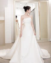 Taped chest high waist temperament satin wedding dress go out main yarn Bride wedding simple tailing thin wedding dress 2020