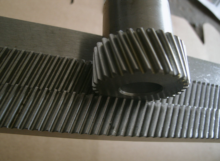 热销斜齿轮_精密级1模齿条数控机床机械手导轨斜齿条长度1米有配套