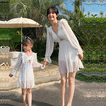 New Yang Mother and Child Swimsuit Girl Girl White Swimsuit Beach Family Swimsuit