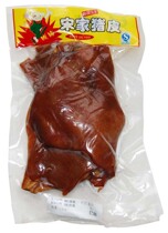 Songjia pigskin 300g Weihai Rongcheng specialty Hotel Hotel vacuum packaging open bag instant craft pigs trotters