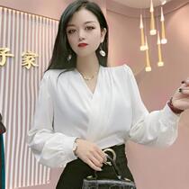Douyin same style hot selling Swallow Home---Fashion temperament v-neck shirt