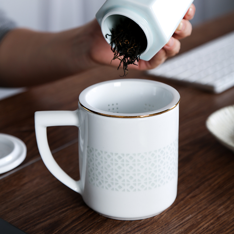 Jingdezhen ceramic cup and exquisite) home a cup of tea with cover the boss separation filter cup cup office cup