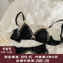 Japanese summer thin models without steel rims small breasts gather on the collection of sub-milk underwear set on the top thin bottom thick lace bra