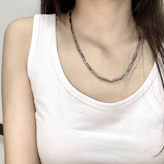 다이아몬드 쇄골 체인 스네이크 뼈 대나무 체인 남성의 유행성 잘 생긴 무색 티타늄 강철 목걸이 남성 고급 패션 유행의 다재다능한 다용도 다이아몬드 쇄골 체인 스네이크 뼈 대나무 체인 남성의 유행성 잘 생긴 무색 티타늄 강철 목걸이 남성 고급 패션 유행의 다재다능한 다용도