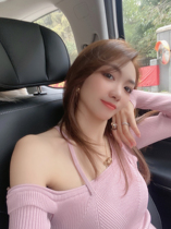 LDTJ high temperament socialite slim little woman 2020 Spring knitwear Female sense off-the-shoulder base sweater