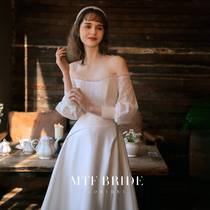 Mantingfang (Berlin girl) light wedding bride Autumn and Winter French engagement white dress dress dress female toast