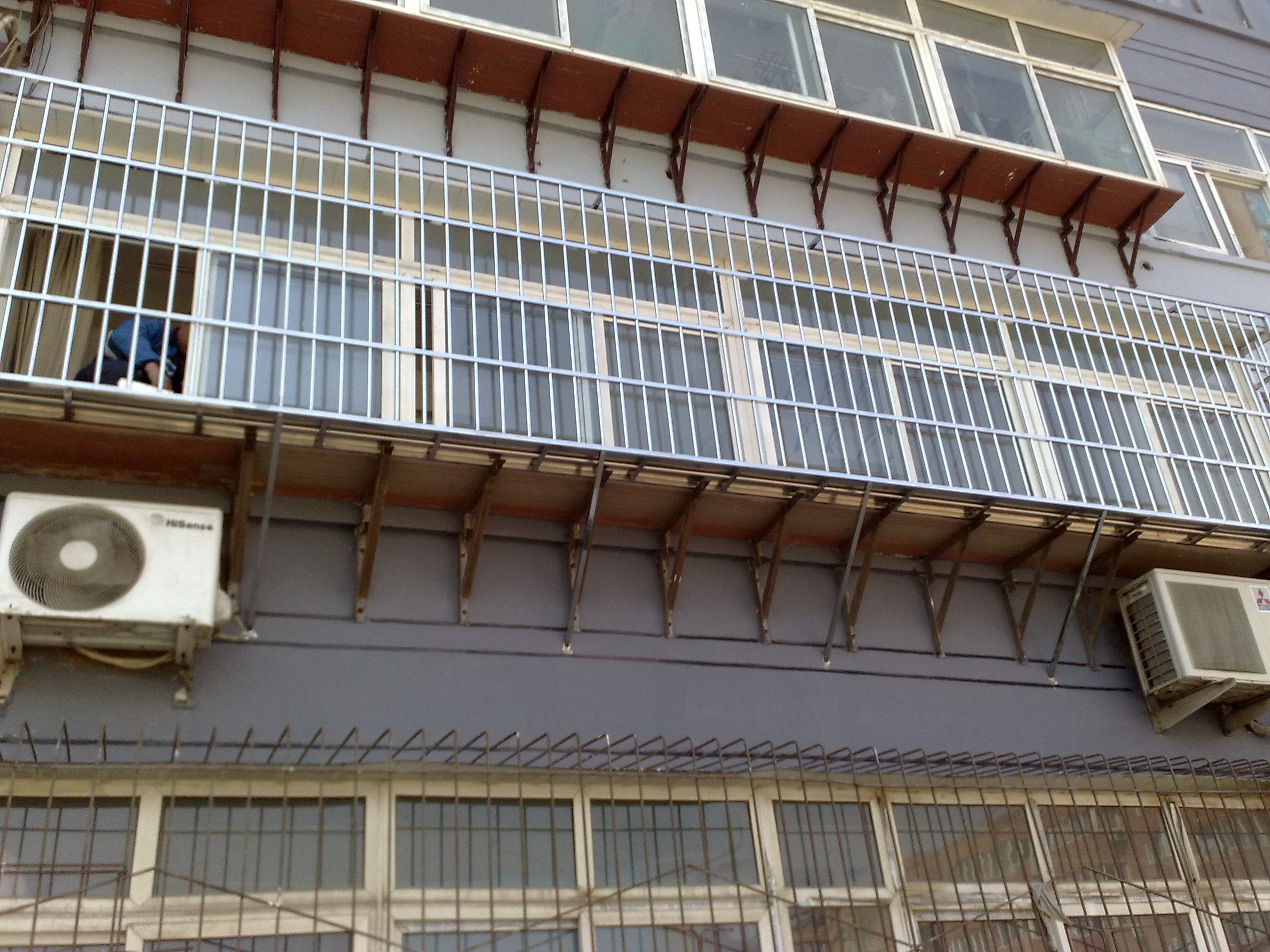 济南lg海螺实德塑钢平开推拉门窗户封阳台凉台阳光房彩钢板房安装