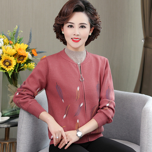 妈妈秋装外套2020新款春秋中年女士洋气上衣中老年人短款针织开衫