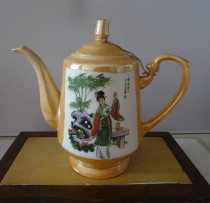 Tangshan porcelain old teapot Costume beauty Dream of Red Mansions character pot Electric porcelain window opening nostalgic collection ornaments physical photos