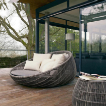 Outdoor rattan round bed sofa bed B&B yard terrace bed Nordic bird cage bed leisure rattan beach bed