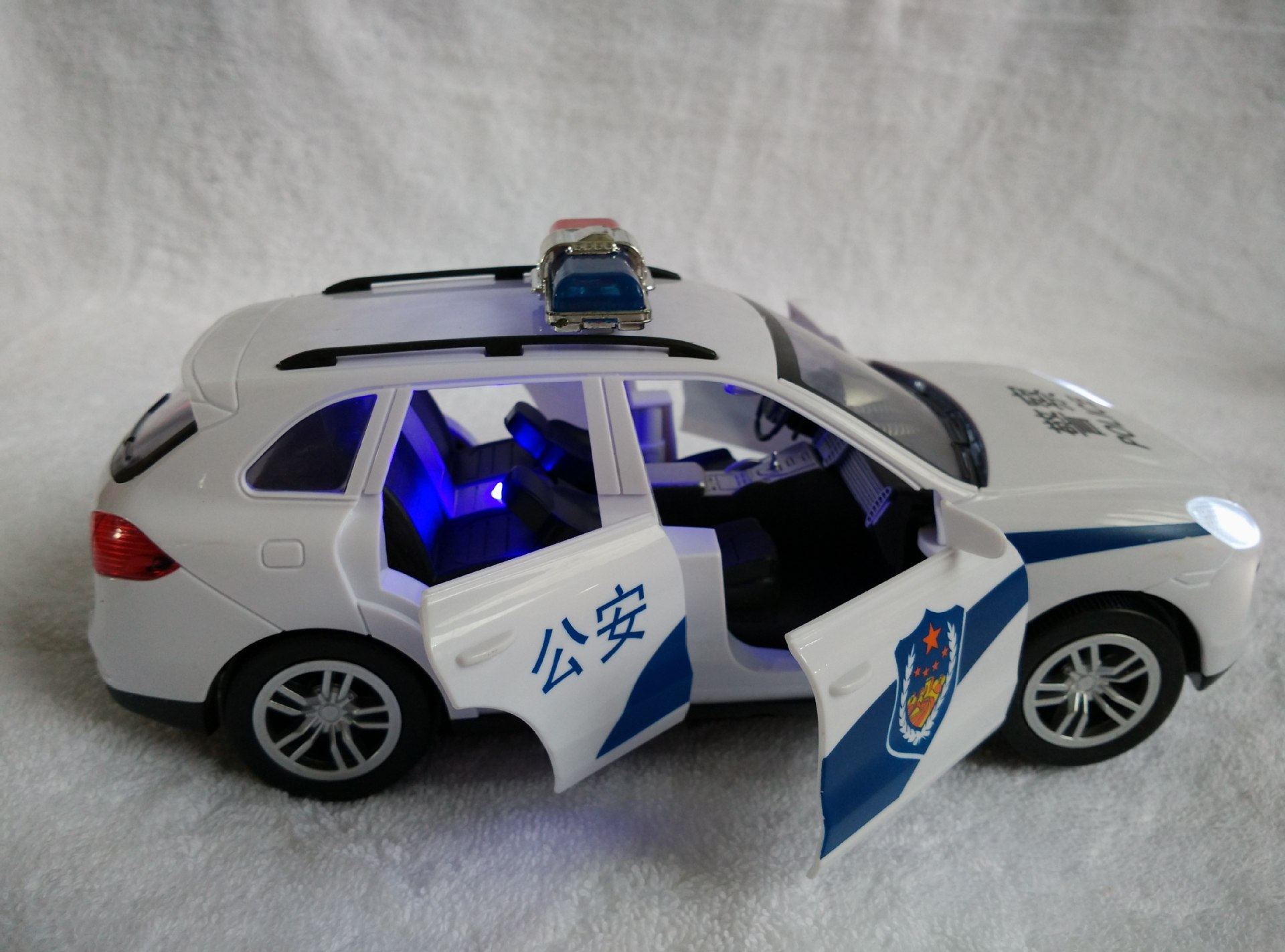 电动开门警车宝宝小孩子10音乐玩具男女0-1-2-3岁8个9月儿童汽车