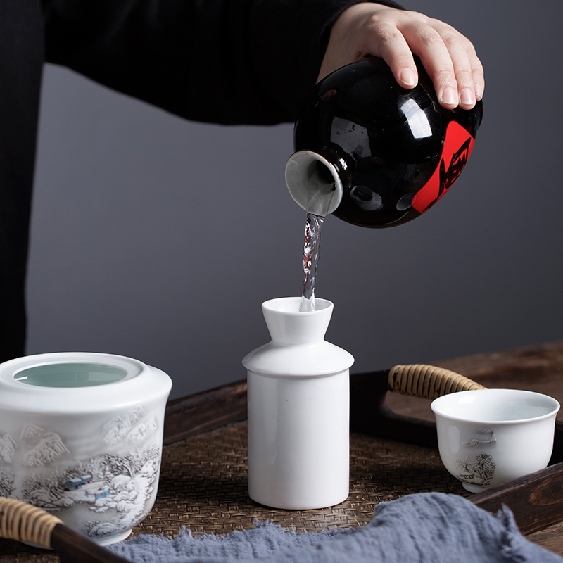 Jingdezhen ceramic wine warm half jins of two white rice wine warm wine pot hot hot hip household glass suite