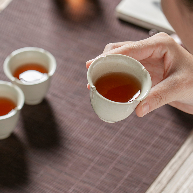 The Self - "appropriate physical plant ash manual sample tea cup sunflower cup tea cups kung fu tea jingdezhen Japanese