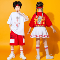 61 Childrens cheerleaders perform the opening ceremony of the young Chinese Wind Performance Costume Girls Games