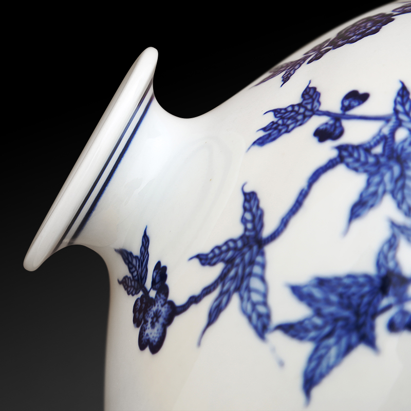 To ceramics antique blue - and - white hand - made youligong live long and proper vase furnishing articles