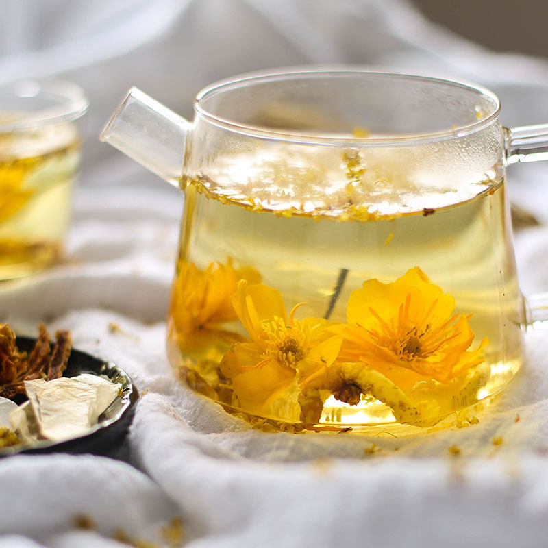 你冷不冷啊 泡花茶喝吧