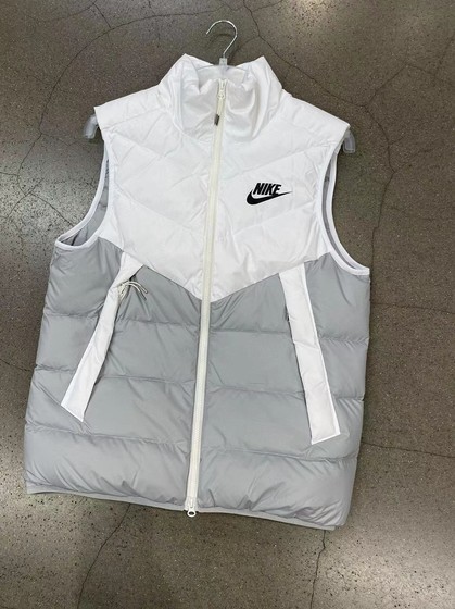 Nike Nike 남자와 여자 가을과 겨울 스포츠 스탠드 칼라 칼라 워밍 다운 조끼 FB8184 DV1136-010 Nike Nike 남자와 여자 가을과 겨울 스포츠 스탠드 칼라 칼라 워밍 다운 조끼 FB8184 DV1136-010