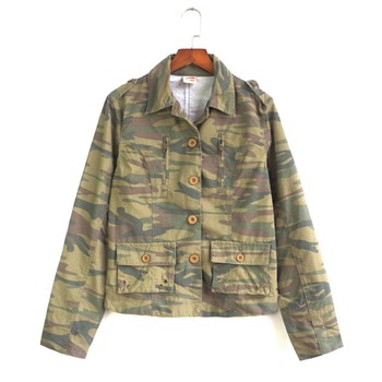 ເຄື່ອງນຸ່ງລະດູໃບໄມ້ປົ່ງປີ 2024 ຂອງຜູ້ຍິງແບບເກົາຫຼີ ໃໝ່ ເສື້ອຢືດອະເນກປະສົງລ້າງເສື້ອ camouflage handsome ເກົ່າ trendy street work wear short jacket