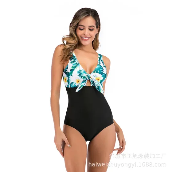 Swimsuit European and American one-piece swimsuit women's printed sexy conservative one-piece swimsuit women
Swimsuit European and American one-piece swimsuit women's printed sexy conservative one-piece swimsuit women