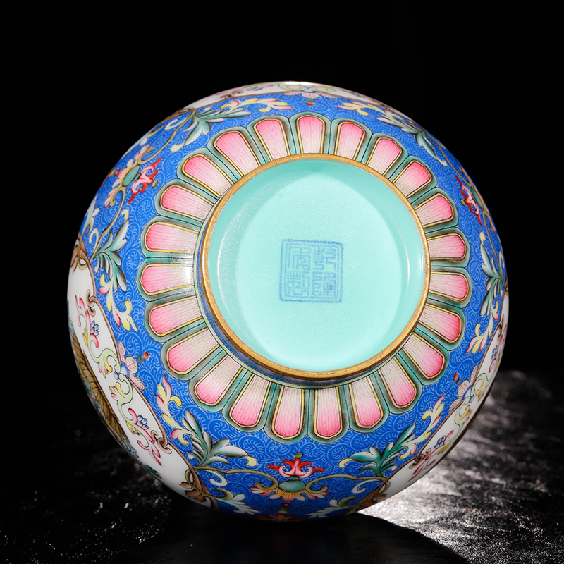 Yang Shiqi ceramic qianlong palace style blue brocade medallion and name pastel blue lines gall bladder