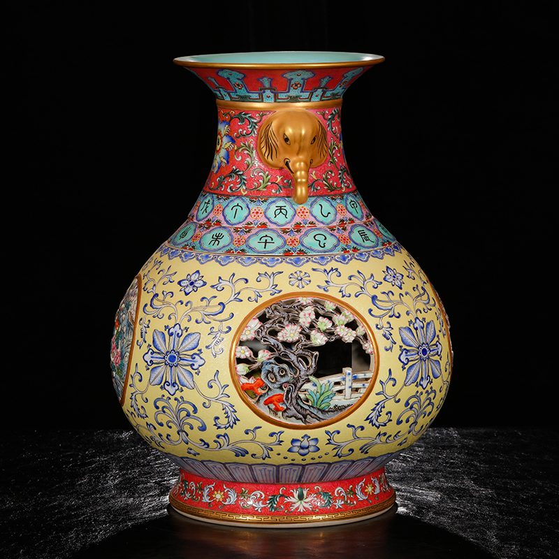 Yang Shiqi ceramic qianlong palace type and name pastel hollow - out medallion flowers lines like ears heart bottle