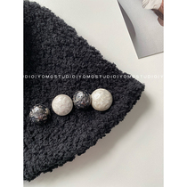 YOMOSTUDIO gentle milky white mushroom shaped metal button female coarse flower coat sweater coat sweater